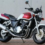 Review of the Honda CB 1000 motorcycle